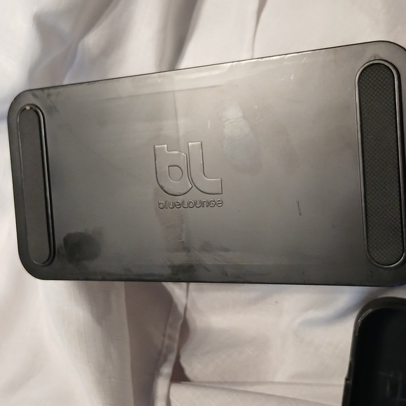 Bluelounge Cablebox Mini Organizer - Picture 5 of 6